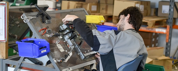 ESAT SCHNEIDER FILERIE